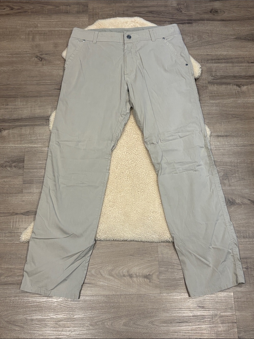 Kuhl Kontra lightweight hiking pants, light gray/tan men’s medium tall, 34x34